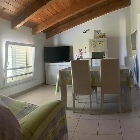 Con Biolago - Upstairs Apartment Cappelle sul Tavo